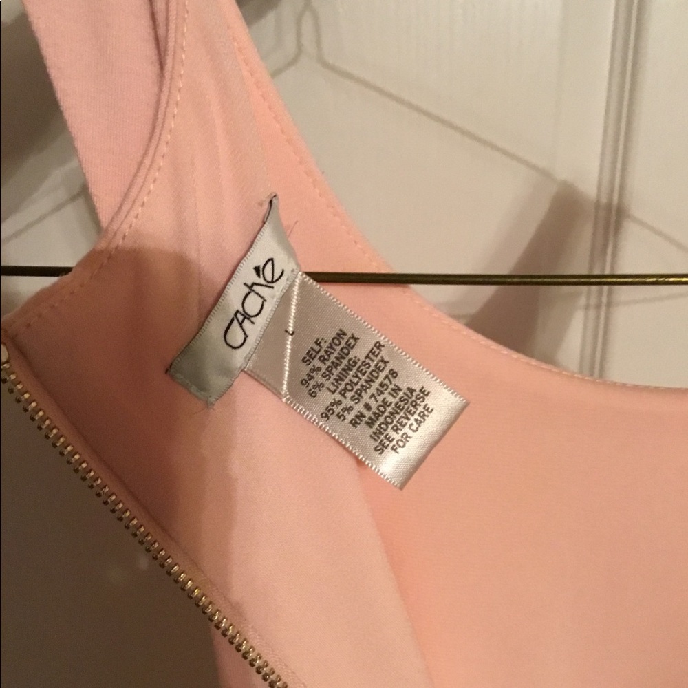 Beautiful blouse - Picture 3 of 3
